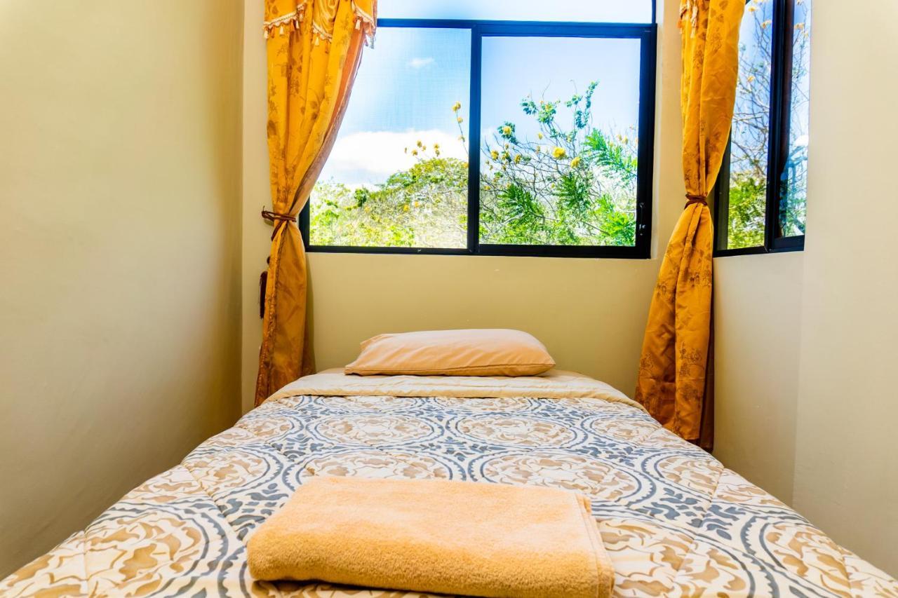 Cucuve Eco Hostal Puerto Baquerizo Moreno Zewnętrze zdjęcie